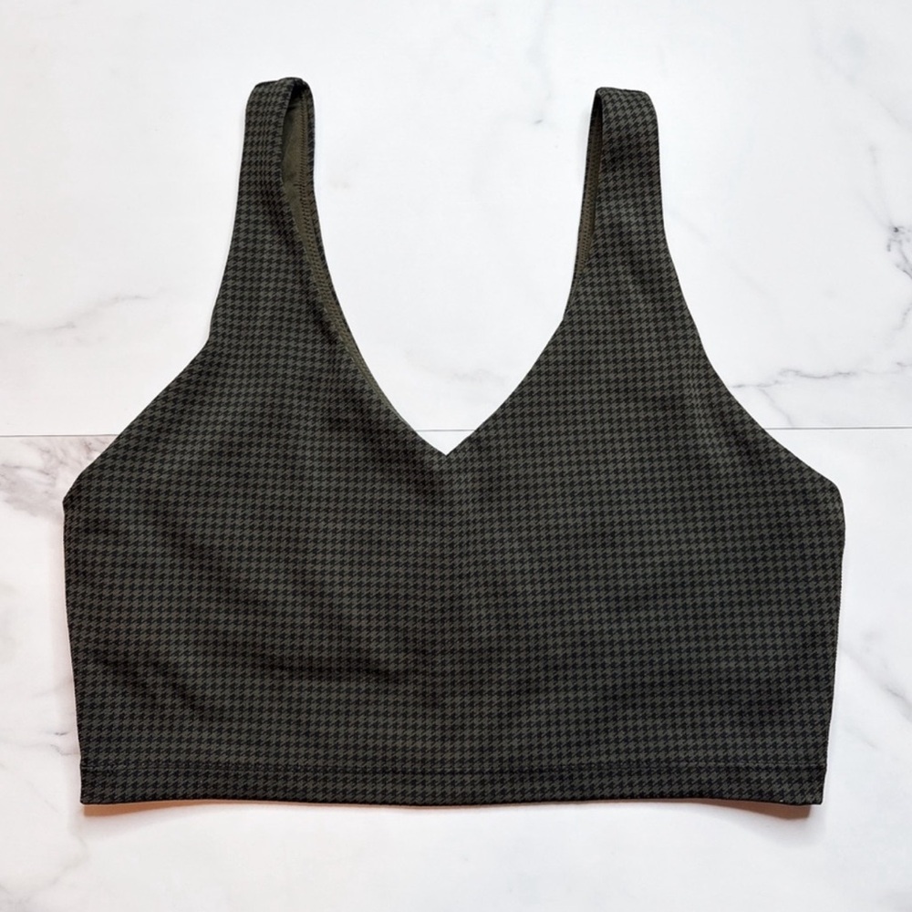 🆕 Offline by Aerie | Houndstooth V-Neck Sports Bra - Size L.